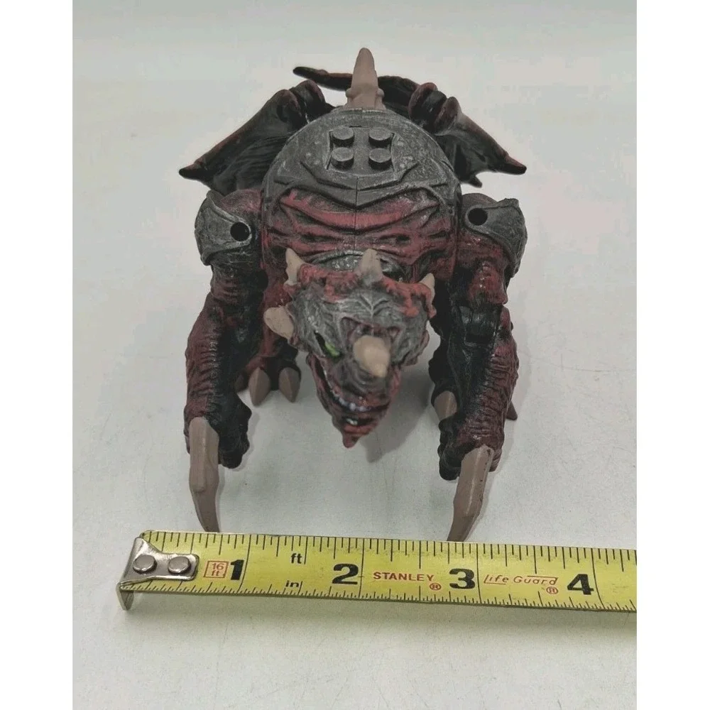 Very Rare 2005 Mega Bloks Clawdagger Red Dragon METAL AGES Tin Armour  9691